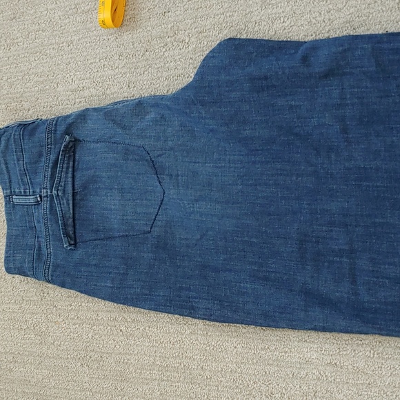 Women jeans in really good condition please see in photos - Picture 8 of 9
